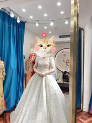-拉瑞娜LaReine婚纱礼服高级定制