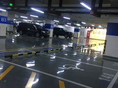 -北京财富中心-停车场