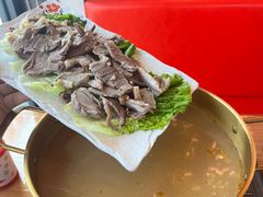 -小椒羊.羊肉粉 龙虾 羊肉串(新地旗舰店)