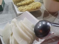 -墨脱石锅椰子鸡•香草鸭•东山羊(大东海店)