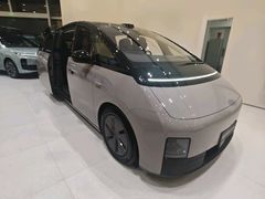 -理想汽车(世纪汇店)