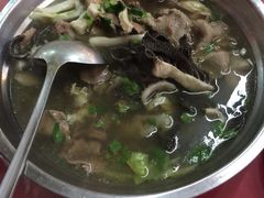 -谢老五跷脚牛肉·非遗传承店