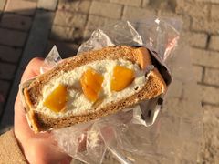 咖啡马斯卡彭栗子三明治-沁屋面包店(人民东路店)