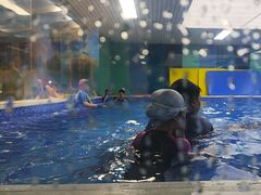 -Swim斯卫姆国际儿童游泳中心(红博中央公园店)