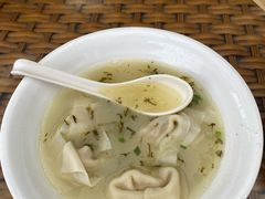 黄鱼馄饨-洪大妈·黄鱼面(金山嘴渔村店)