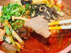 -成都你六姐·牛肉冒菜(城市集市合生汇店)