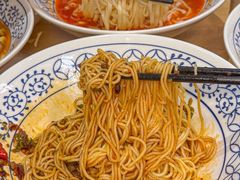 -李与白包子铺(桐梓林店)