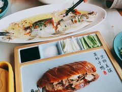 -荷塘秋月·本帮江浙菜(国权路店)