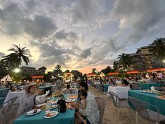 -亚龙湾希尔顿自助餐厅·海鲜·烧烤·沙滩BBQ·现场乐队