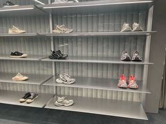 -BALENCIAGA(德基广场店)