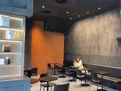 -M Stand(深圳龙岗万科广场店)