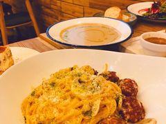 -Common Table · Brunch & Coffee