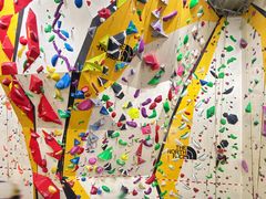 -问山MountQuest攀岩馆