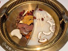 -欠火锅·水牛毛肚·团建聚餐·生日宴(何山路店)