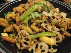 干锅牛蛙-靓蛙馆