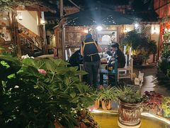 -小锅巴纳西餐厅