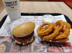 -The Habit Burger Grill 哈比特汉堡(爱琴海店)