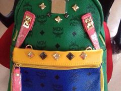 -MCM(比斯特上海购物村店)