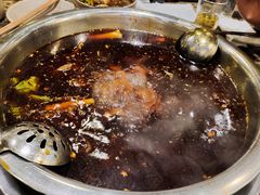 -肖肖酸萝卜鱼火锅(总店)