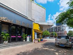 -丽辰酒店(深圳翻身地铁站店)