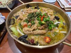 酸菜炖酥肉-临潼印象·特色陕菜
