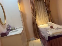 -蕾蕾美颜美容美体