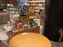 -星巴克臻选(济南恒隆店)