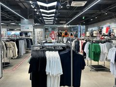 -百联奥特莱斯广场(武汉盘龙店)