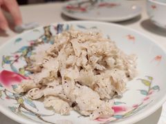 黑松露绣球菌-维园悦谱·海派家常菜(乌鲁木齐南路店)