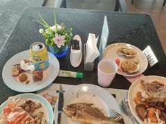 -荣誉国际酒店-云顶旋转餐厅