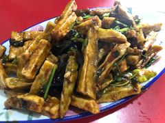 鱼香茄条-夕阳红小吃(中街大悦城店)