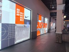 -斯普瑞斯奥特莱斯