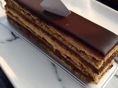 -UNI UNI(环亚凯瑟琳店)