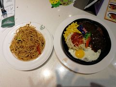 -汤姆家的牛排意面披萨(融创茂店)