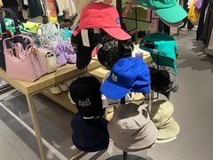 -URBAN REVIVO(北京斯普瑞斯奥特莱斯店)