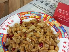 -江城燕子大排档(江汉路步行街店)