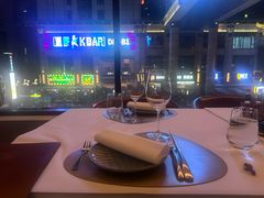 -斯普汇生蚝牛排馆(中骏世界城店)