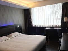 -桔子水晶苏州吴江步行街酒店