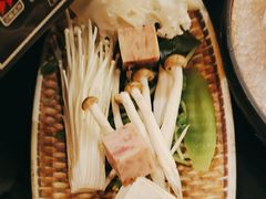 -一绪に寿喜烧(荟聚店)