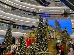 -Laderach 莱德拉(上海环贸iapm店)