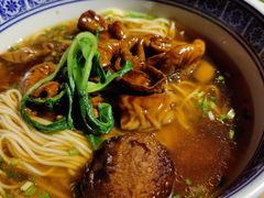 大肠面-沪西老弄堂面馆(定西路店)