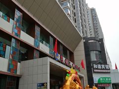 -龙船人海鲜城(长治路店)