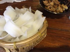 重庆小板凳吧式火锅(珠峰大街店)-小板凳·锦州烧烤(高新区店)