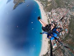 -费特希耶滑翔伞