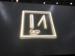 -I+造型烫发染发