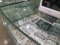 -同仁验光配镜(中心店)