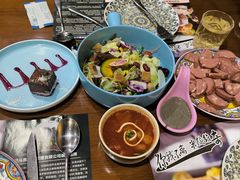 -米德维奇俄式西餐厅(西六道街店)