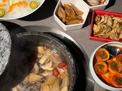 -蘑界·野生菌火锅(深业上城店)