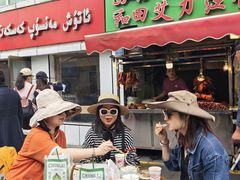 -艾力江和田馕坑烤肉店
