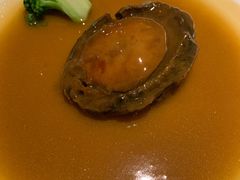 古法鲍汁扣鲜鲍鱼皇-皇朝会.经典传统粤菜(外滩店)